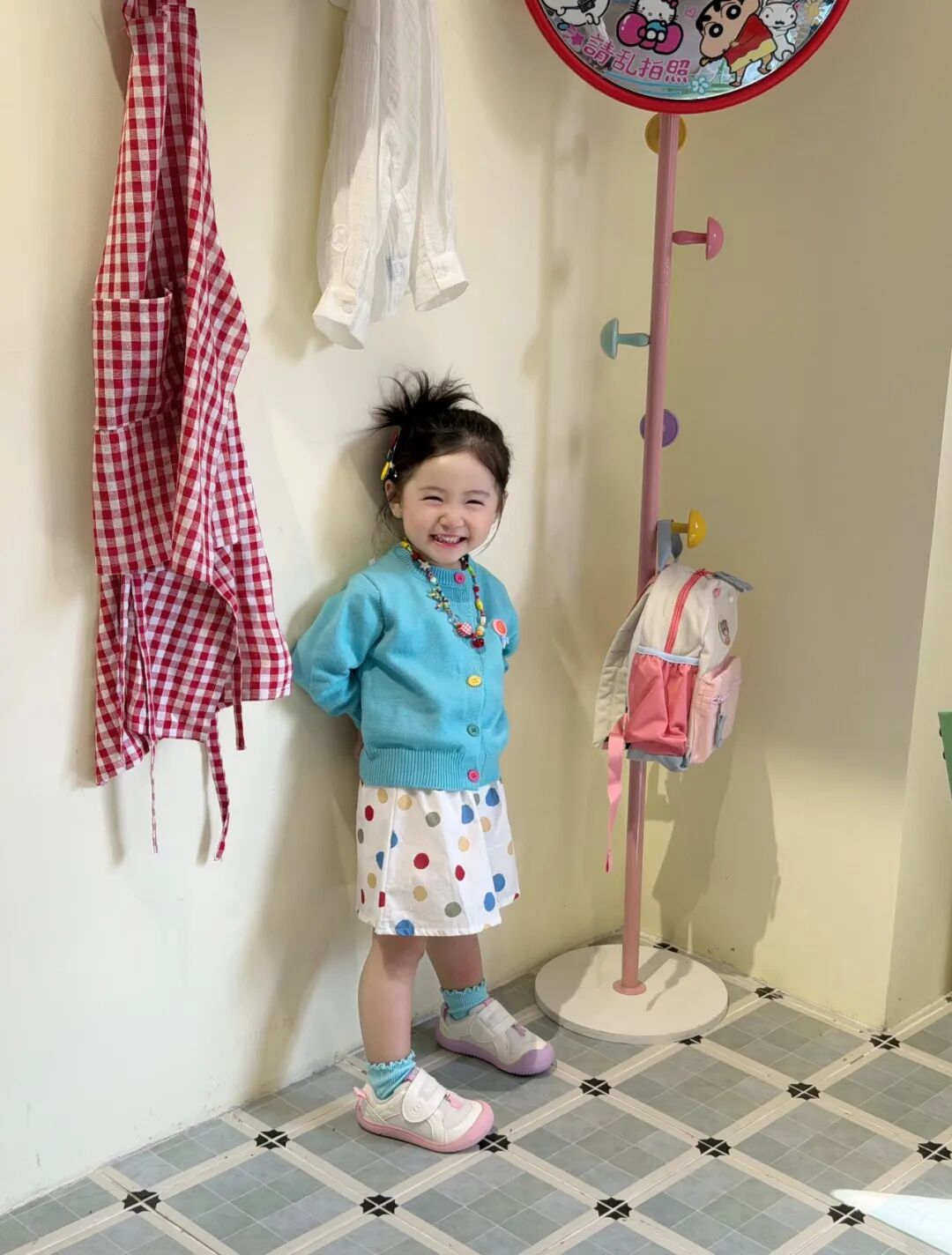 幼儿园鞋子书包一步到位