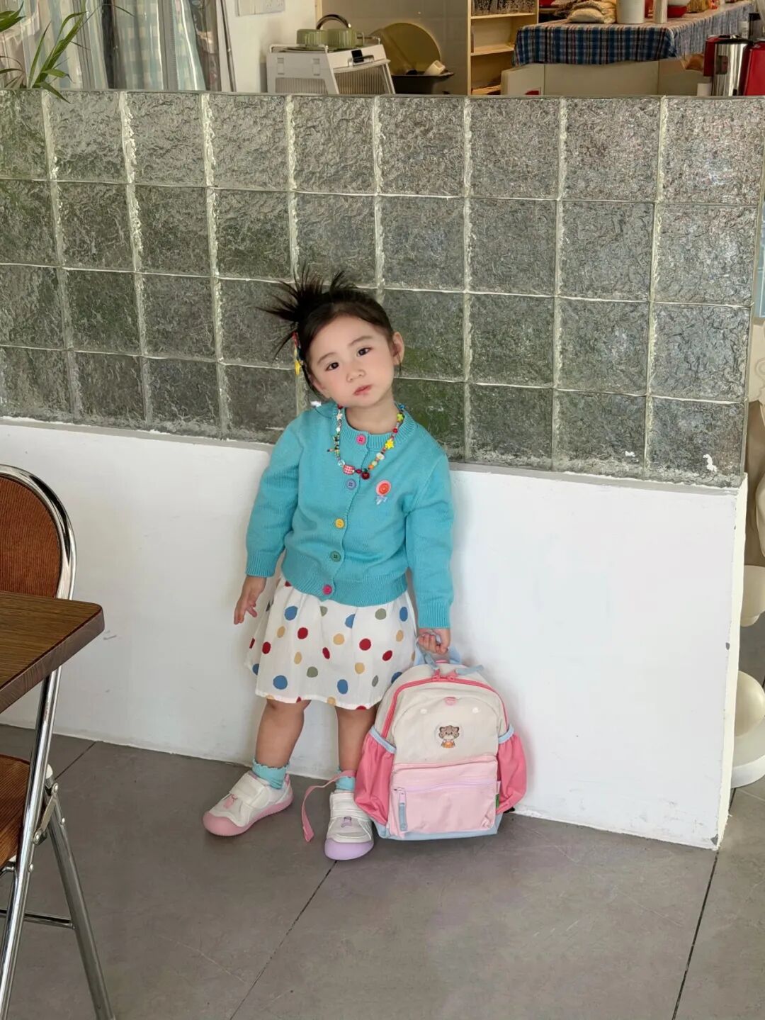 幼儿园鞋子书包一步到位
