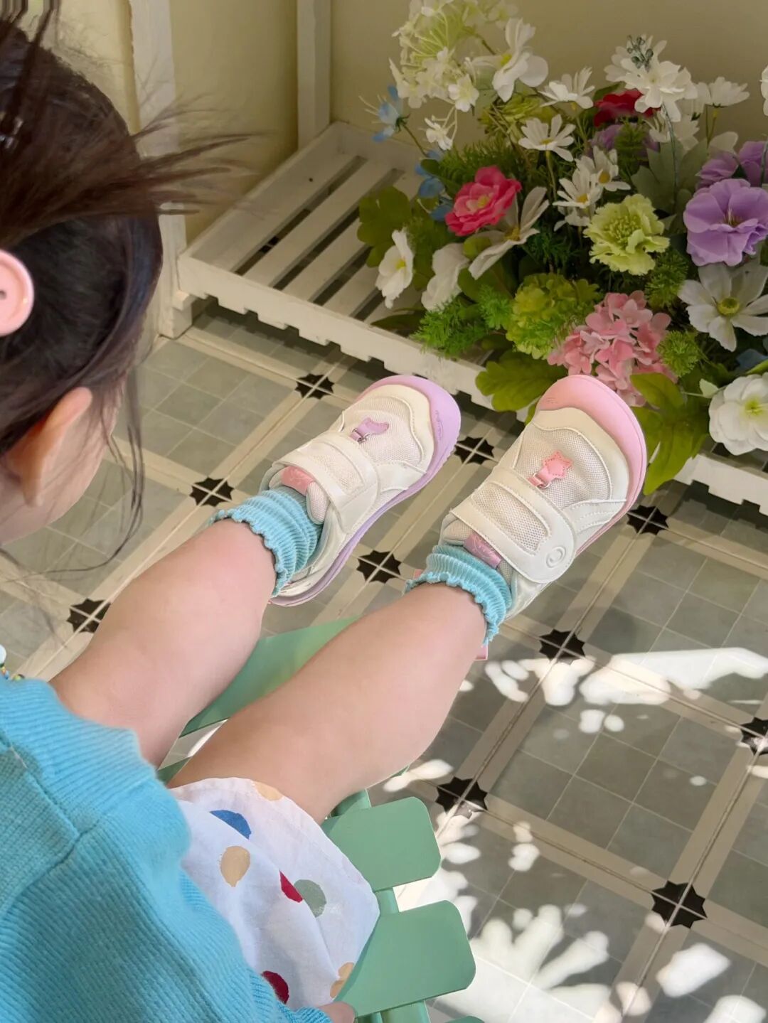 幼儿园鞋子书包一步到位